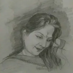 This pencil portrait demonstrates the use of soft shading and delicate line work to create a gentle and contemplative mood. I guide students in exploring different pencil grades and blending methods to achieve a variety of textures and tones.