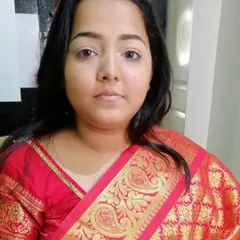The 'before' for a lovely Marathi bride, ready for her makeover.