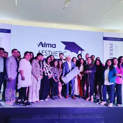 A group photo with fellow dermatologists and aesthetic physicians from across the country at the Alma Lasers event. It is important to be part of a community dedicated to advancing aesthetic medicine.