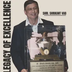 This image shows me holding the prestigious Shiv Chhatrapati Jeevan Gaurav Award, Maharashtra's highest honor in sports. This recognition reflects a lifetime of dedication to badminton, a level of experience I bring to organizing every single tournament.