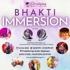 We regularly invite international artists, like European devotees Madhavi and Tejomayi from Bhakti Marga, to lead kirtan sessions at our studio.