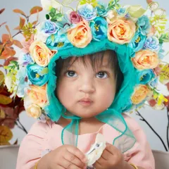 Hey cutie! This gorgeous floral bonnet is one of my favorite props from my studio collection. It adds such a whimsical and sweet touch to sitter portraits.