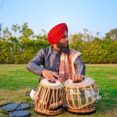 Every sunrise marks a new chance to shine. A photo from an outdoor shoot, connecting with nature before a practice session.