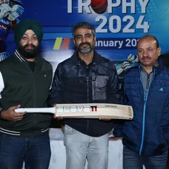 A moment of recognition as a bat from our sponsor, Eleven11, is presented during the Youngster Trophy ceremony. We are grateful for the support that helps us nurture young talent.
