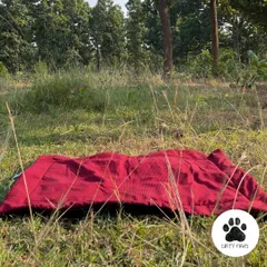 This corduroy dog mat in a rich red color is perfect for a cozy nap. Like all my mats, it's soft, light, and fully washable.