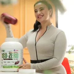 This lifestyle shot shows Dynamic ISO-ZERO whey protein in a real-world fitness context. Using a model helps customers visualize themselves using the product, which is a powerful tool for health and wellness brands looking to connect with their audience.