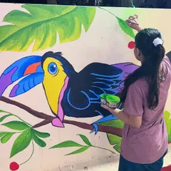 Here I am adding the final details to the toucan's feathers. Capturing the unique colours of these birds is a key part of the process.