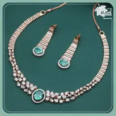 The Emerald Glow set radiates pure luxury. This video reveals the stunning combination of pear-shaped diamonds and a central oval emerald, all set in warm 18ct rose gold for a look of green glamour.