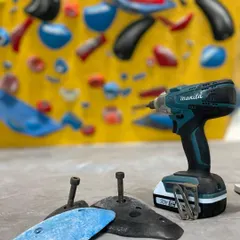 We believe in learning with the right gear. You'll get to use professional route setting equipment, including quality drills and a diverse collection of holds from top brands, to bring your ideas to life.