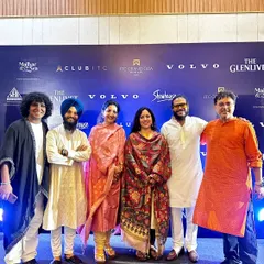 An unforgettable evening in Goa with some insanely talented musicians. This was for the 'Malhar & the Sea' festival.