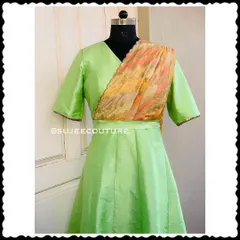 This view highlights the graceful fall of the silk fabric and the beautiful color combination of the gown. My focus is always on creating outfits that are not only beautiful but also easy for children to wear, allowing them to feel special and unrestricted at weddings or festivals.
