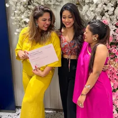 Forever grateful for my mentors. Pictured here receiving my certificate of completion after a masterclass, always learning and growing as an artist.