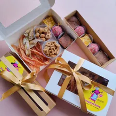 Here’s a look at the different Diwali treat boxes I offer. From the 'Simba's Mithai Box' to the 'Moose's Chakhna Box', there's a perfect size and variety for every doggo's appetite.