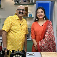 On the sets of the popular Kannada cooking show 'Bombat Bhojana' with the wonderful Sihi Kahi Chandru sir. It was so much fun being a special guest.