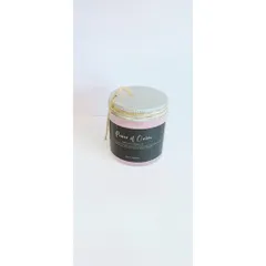This is my Onion Hair Gel, a real multitasker for hair concerns. I formulated it to help with hair regrowth, fight dandruff, and even slow down premature greying, all thanks to the power of sulphur and antioxidants from onion.
