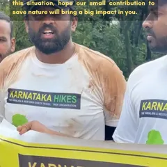 Our founder, Manju, speaking to the team about the importance of responsible trekking and keeping our environment clean.