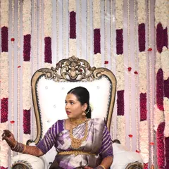 Another regal shot of the mom-to-be, Sahana. The makeup enhances her happiness and glow.