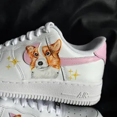 Another detailed shot of the custom Corgi sneaker.