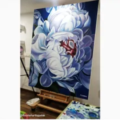 For this statement floral piece, I focused on creating depth and light within the petals. It's an oil painting designed to be a dramatic and beautiful focal point in any room, showcasing my love for hyperrealistic detail.