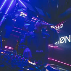 In the zone at my residency at Flo, Church Street. With the mic in hand and the crowd in front of me, I guide the energy of the room, making sure everyone feels part of the moment.