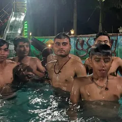 More fun moments from the team's pool session. These experiences create lasting friendships among the players.