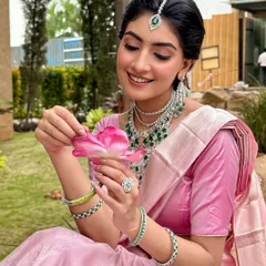A dreamy and minimal pastel pink bridal look. I used soft, glowing makeup with a focus on clean elegance to create this unforgettable and charming South Indian wedding style.
