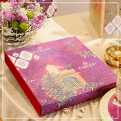 This beautifully illustrated box is part of a complete wedding invitation suite. The design, featuring a palace garden, sets a tone of romance and elegance, promising a grand celebration to come.