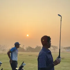 Mornings at TSG are the foundation of champions. Our facilities at Zion Hills provide the perfect backdrop for the golden hour grind, with expansive ranges and pristine putting greens.