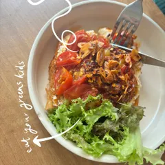 A little reminder to eat your greens, doodled right onto the photo. I can add fun, instructional text to your food pictures.