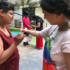 Snippets from a weekend of workshops. We gave ourselves permission to play with colors, be open, and walk away with new reflections and friendships.