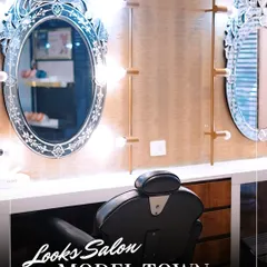 Your personal beauty station awaits. Each spot is equipped with professional lighting and comfortable seating to make your experience with us exceptional.