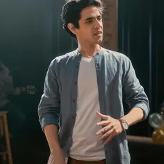 The lead actor for the Casio ad needed a look that was effortlessly stylish. I chose a layered combination of a mandarin collar shirt over a simple white tee to give him a smart-casual, leading-man feel.