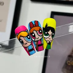If you love detailed work, my hand-painted art sessions are for you. I'll show you how to break down complex characters like the Powerpuff Girls into simple steps, mastering line work and color blocking to bring any cartoon to life on a tiny canvas.
