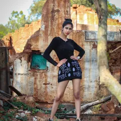 I often use unique outdoor locations like these rustic ruins to create a strong, editorial-style portrait that stands out.