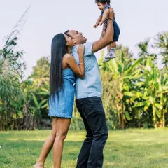 Flying high. I believe sessions should be fun, not forced. We play, we run, and we capture the genuine joy that comes from a father lifting his son towards the sky.