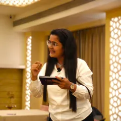 A close up shot during a mentalism act at a corporate gathering. My goal is to create moments of surprise and wonder that break the ice and make any business event more dynamic and engaging.