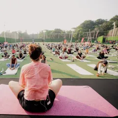 Guiding a yoga and mobility session for runners as part of the Nike After Dark training. It's amazing to see so many women coming together to move.