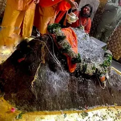 A divine darshan of the first Jal Abhishek ceremony at the sacred Kedarnath temple after the doors opened for the season. We believe in connecting our practice to these profound sources of spiritual energy.