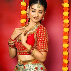 This pose beautifully highlights the intricate details of the antique choker and the matching bangles. When you rent a set from me, you get pieces that are designed to complement each other and create a cohesive, stunning look.