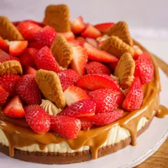 My signature egg-free baked Lotus Biscoff Cheesecake gets a brief but delicious companion: fresh Mahabaleshwar Strawberries. This seasonal pairing is a must-try.