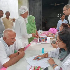 At the medical camp, I provided one-on-one diet consultations. It's important to give personalized advice that people can actually follow in their daily lives.