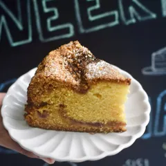 A slice of our delicious Plum & Almond Crumble Cake, but the real star of this weekend special was our new Mutton Pepper Fry in a flaky puff pie. A savory delight.