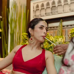 An intimate Mehendi soaked in the soul of greens, the true color of Mehendi. We used lush foliage, unexpected fruits, and rare leaves to create a space filled with warmth, class, and quiet sophistication.