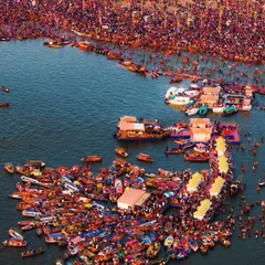 Capturing the Mahakumbh Mela from above is an experience of a lifetime. This frame shows the Triveni Sangam at Prayagraj, not just as a gathering, but as a living, breathing symphony of faith with countless boats and devotees.