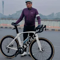 New bike day is a big deal in our community! Congratulating a member on his brand new Trek Madone SL6.