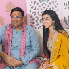 A cherished moment with Shri Vipul Goyal Ji, Cabinet Minister of Haryana, who graciously hosted a divine musical evening. His blessings mean a lot.