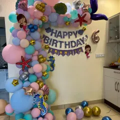 Another angle of the detailed mermaid balloon arch.