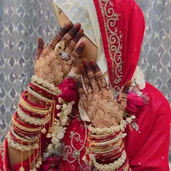 The beautiful stain from a 'Baat Pakki' ceremony. Even for pre-wedding functions, I make sure the henna quality is the best, so you get a lovely dark color. Mashallah.