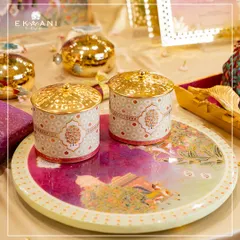 I offer a luxurious range of wedding invitation products that blend elegance and tradition. These ornate, personalized gift boxes and trays are designed to leave a lasting impression and set the tone for your big day.