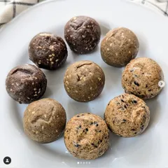 Here is a simple plate of my assorted millet laddus: Ragi, Jowar, and Bajra. Each one is a small powerhouse of nutrition, made with different ancient grains, nuts, and seeds. They are perfect as a healthy snack, a post-workout bite, or a guilt-free dessert.